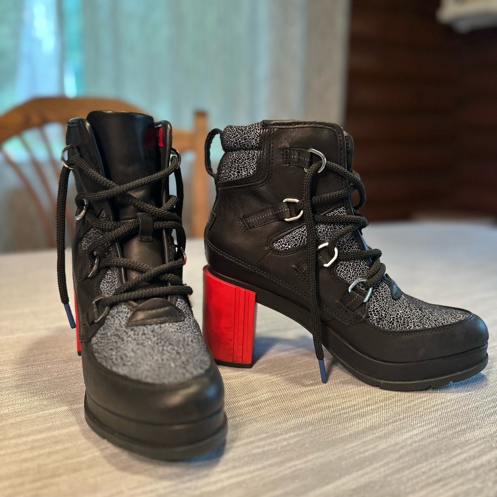 Sorel Blake Lace Shatter NEW